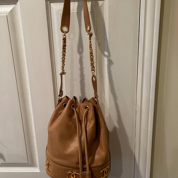 CHANEL VINTAGE Triple CC Bucket Bag - Almost New-hardly been used - Picture 6 of 8